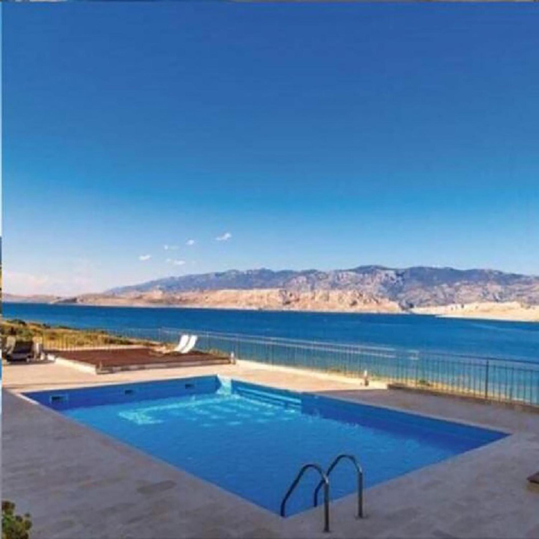 Sea View & Pool Studio Pag Town Exterior photo